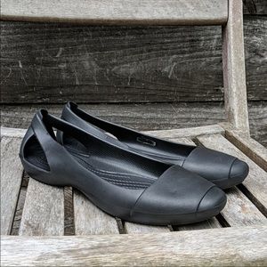 CROCS Sienna Flat in Black Style 202811